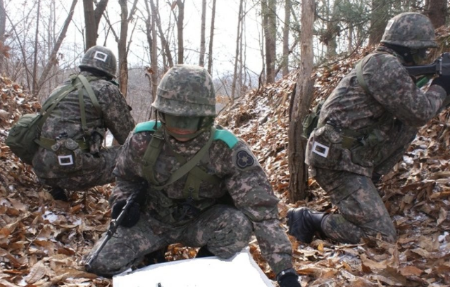 군대 분대장 - 위로 휴가